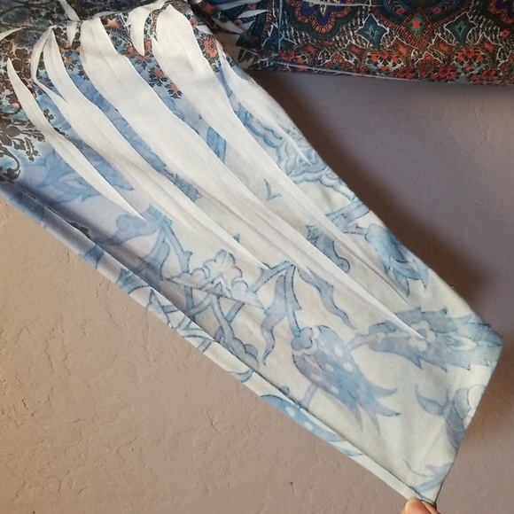 KIARA Sz XL Lt. Blue/Denim color 3/4 Sleeve Blouse w/sequins  EUC, CL#46 - Picture 6 of 6